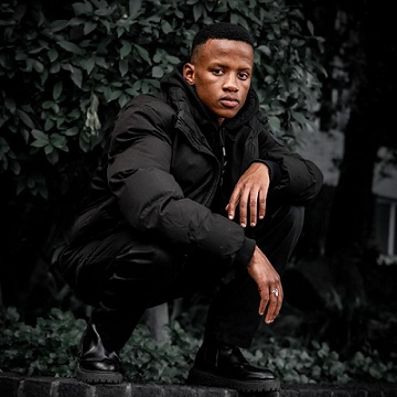 Lonwabo Nkhoesa