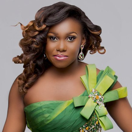 Niniola Apata
