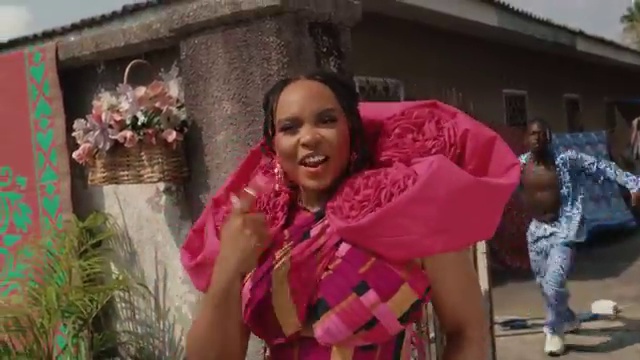 Yemi Alade - Mbali | Photo 2