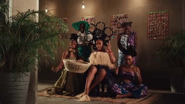 Yemi Alade - Mbali | Photo 5