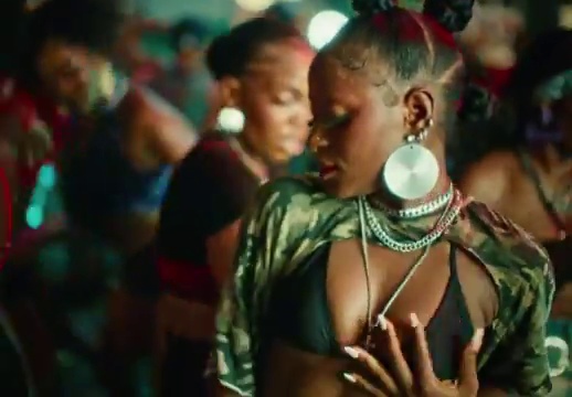 Bella Shmurda - Dangbana Riddim ft Fola | Photo 4