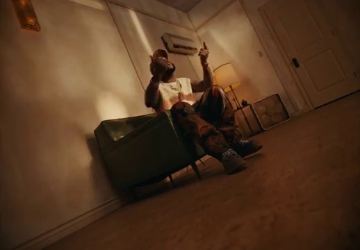 Davido - Offa Me ft Victoria Monet | Photo 3