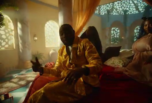 Davido - 10 Kilo | Photo 3