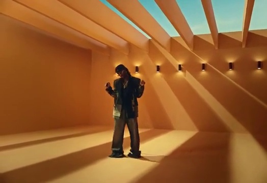 Davido - With You ft Omah Lay | Photo 2