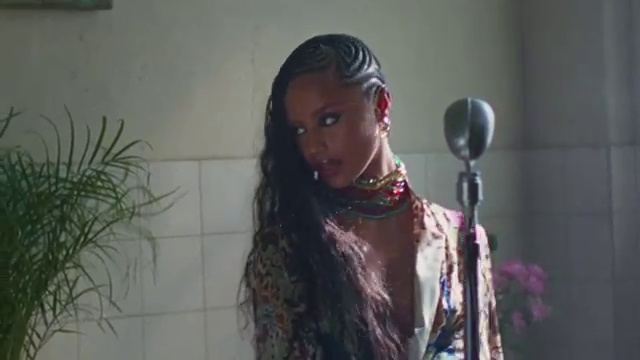 Tyla - Dynamite ft Wizkid | Photo 3