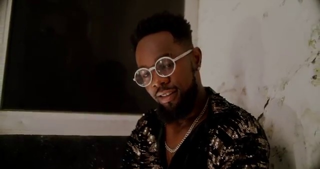 Adekunle Gold - Pretty Girl ft Patoranking | Photo 3