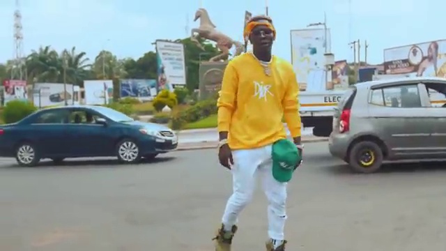 Shatta Wale - Ahodwo Las Vegas ft Amerado, Kweku Flick, Ypee , Kofi Jamar, King Paluta, Phrimpong, Phaize