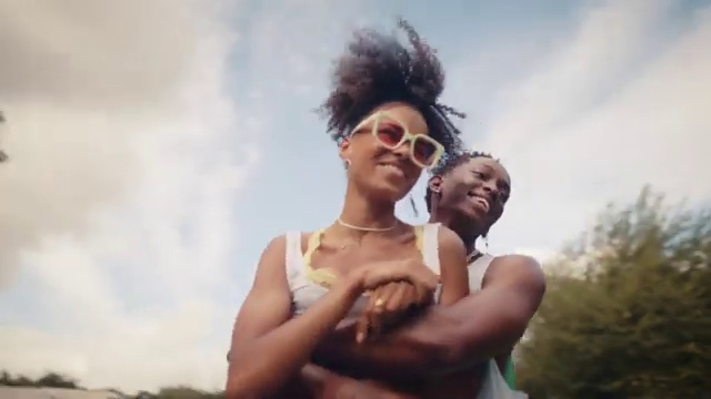 Wizkid - Smile ft H.E.R | Photo 4