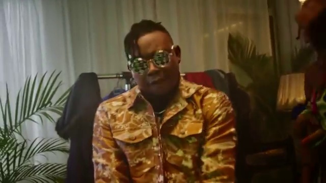 Olakira - Maserati Remix ft Davido | Photo 4