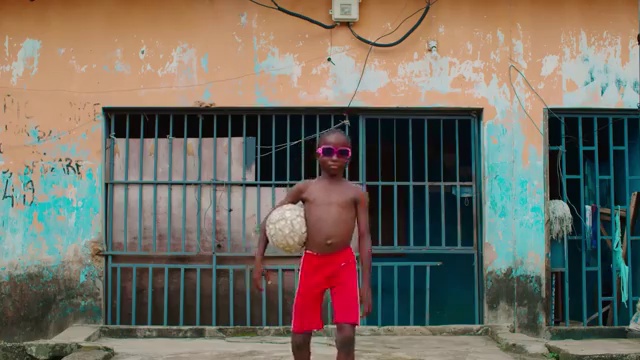 Yung Willis - Givin Dem ft Timaya, Kabusa Oriental Choir | Photo 4