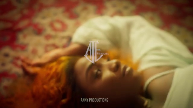 Simi - Naked Wire | Photo 5