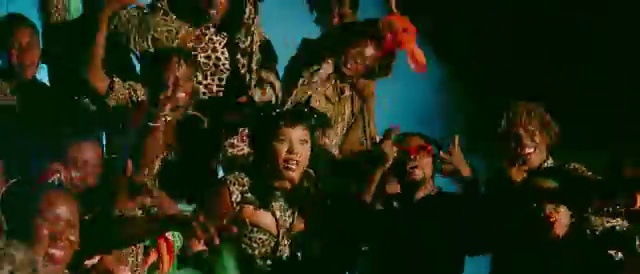 Yemi Alade - Baddie | Photo 5