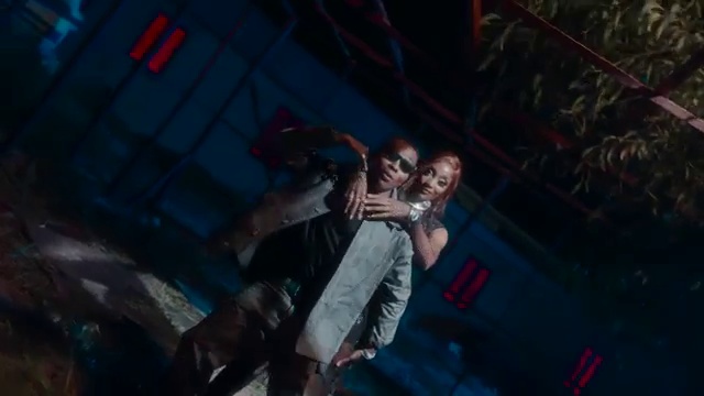 Reekado Banks - Holla Me | Photo 5