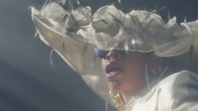 Simi - Loyal ft Fave | Photo 4