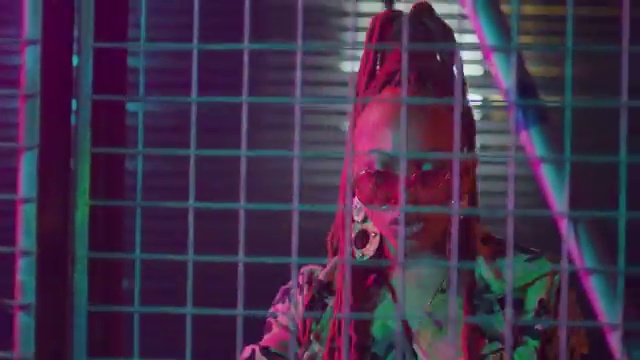 Simi - Loyal ft Fave | Photo 5