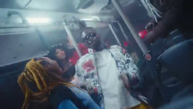Kcee - Mummy Moo ft Ollile Gee | Photo 3