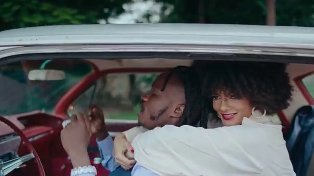 Naira Marley - Ayewada | Photo 2