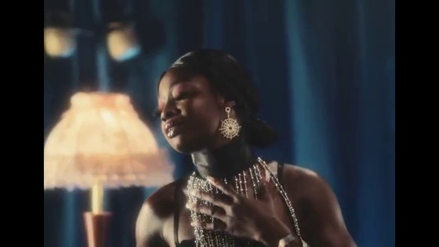 Idahams - Bad Girl ft Ajebo Hustlers | Photo 4