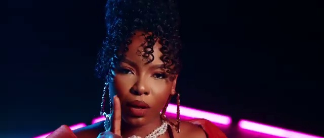 Guchi - I Swear ft Yemi Alade | Photo 3