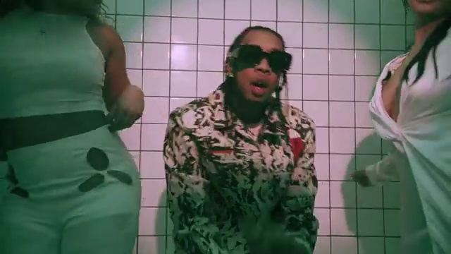 KiDi - Touch It (Remix) ft Tyga