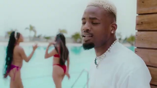 Larry Gaaga - Monica ft Ajebo Hustlers, De La Ghetto | Photo 3