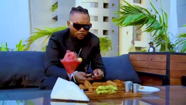 Oritse Femi - Breakfast | Photo 2
