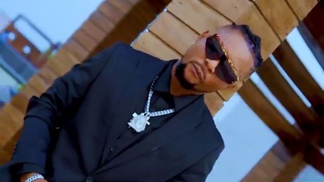 Oritse Femi - Breakfast | Photo 4