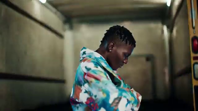 Lil Frosh - Like Dat ft Zinoleesky | Photo 3