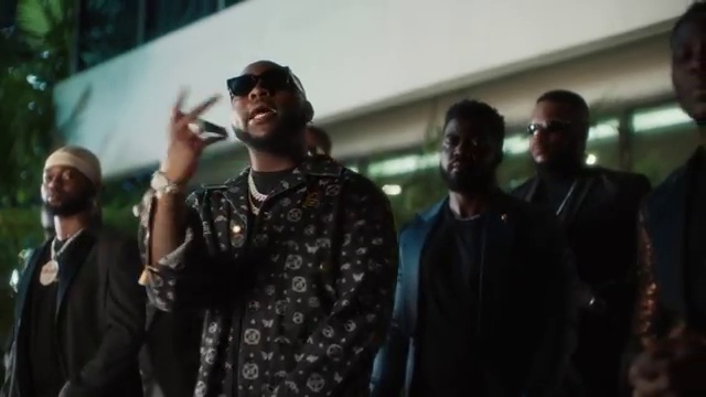 Skiibii - Baddest Boy (Remix) ft Davido