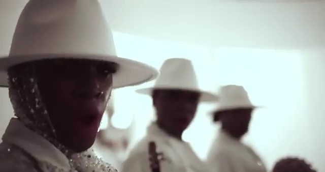 Young Jonn - Big Big Things ft Kizz Daniel, Seyi Vibez | Photo 4