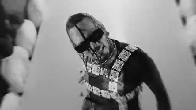 Chris Brown - Hmmm ft Davido | Photo 4