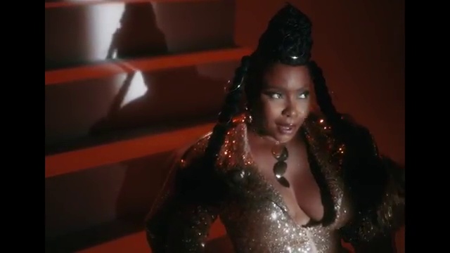 Yemi Alade - Amazing Grace | Photo 4