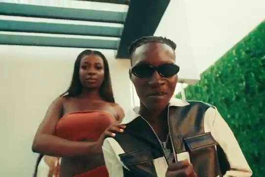 Zinoleesky - Abanikanda ft Naira Marley | Photo 2
