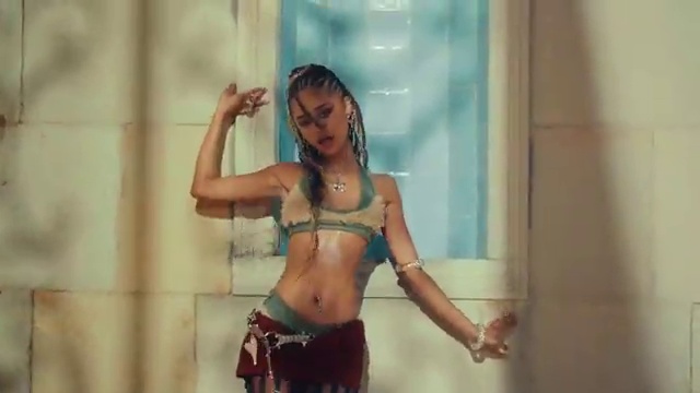 Dj Spinall - One Call ft Omah Lay,Tyla | Photo 2