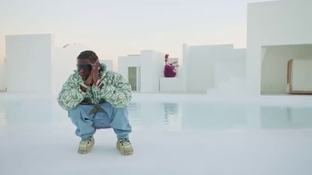 Seyi Vibez - Different Pattern | Photo 4
