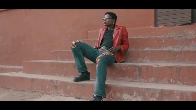 Uche B - Ghetto Vigilante ft Kwesi Arthur | Photo 2