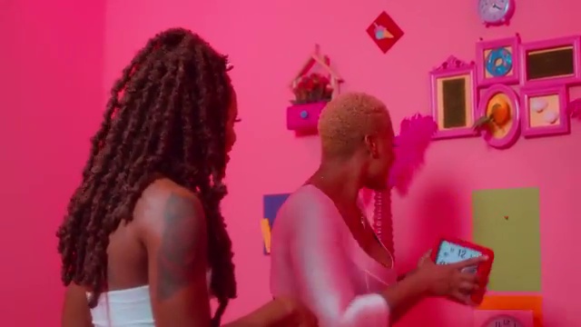 Vybz Kartel - Irreplaceable ft Lisa Hyper