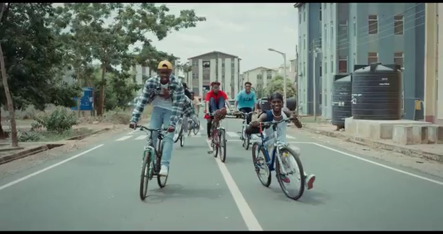 Yaw Tog - Fake Ex