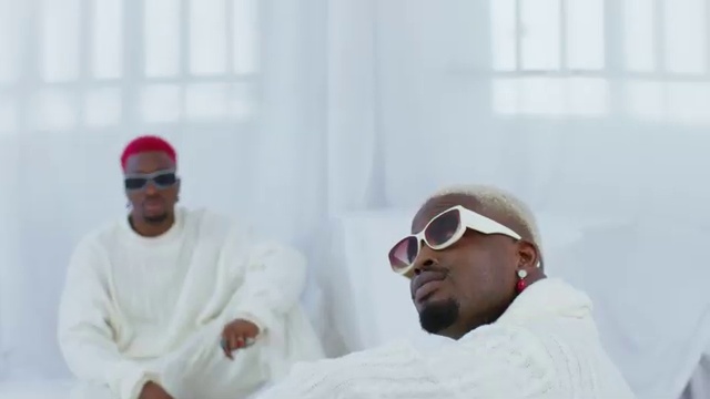 Ajebo Hustlers - Yafun Yafun | Photo 3