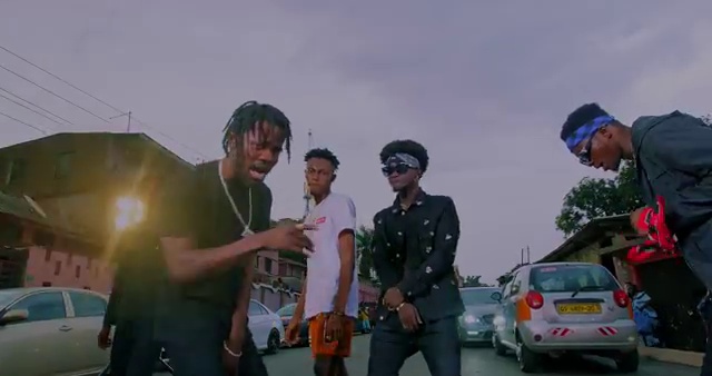Kweku Darlington - Sika Aba Fie (Remix) ft Kuami Eugene, Yaw Tog, Fameye, Kweku Flick | Photo 5