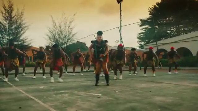 Yemi Alade - Dancina | Photo 4