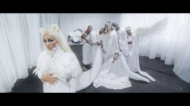 Kcee - Hold Me Tight ft Okwesili Eze Group, Peruzzi | Photo 2