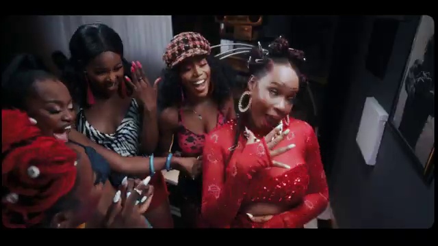 Yemi Alade - Temptation ft Patoranking | Photo 4