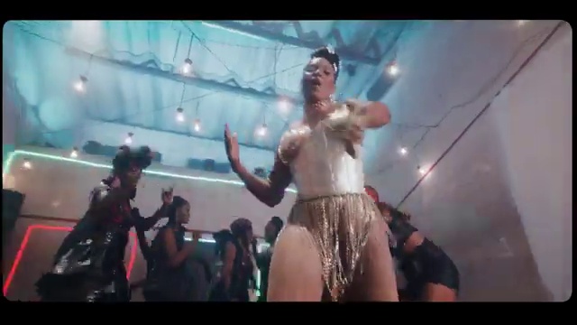 Yemi Alade - Temptation ft Patoranking | Photo 5