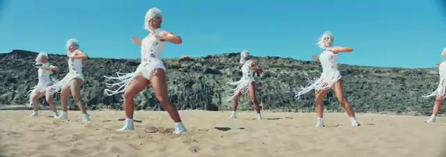 Abraham Mateo - Sanga Zoo ft Davido, Obrinn, Farruko | Photo 2