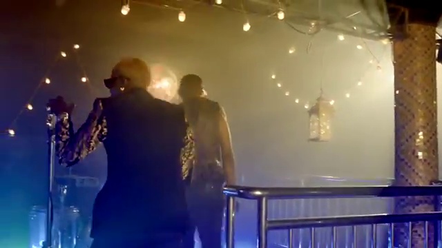 Lydia Jazmine - Feeling ft Grenade Official