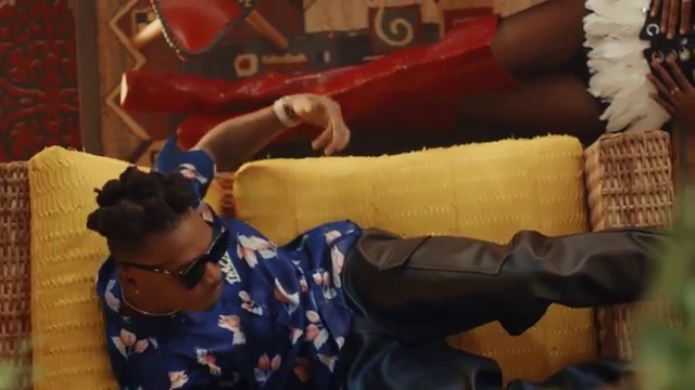 Speroach Beatz - Constantly ft Mayorkun, Peruzzi | Photo 2