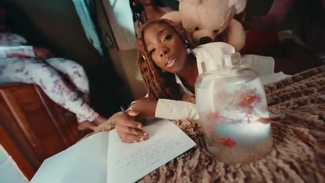 Nissi - Overthinking | Photo 3