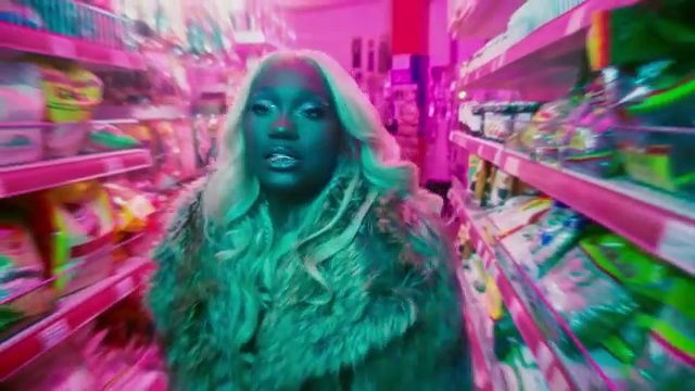 Darkoo - Disturbing U ft Ayra Starr | Photo 5