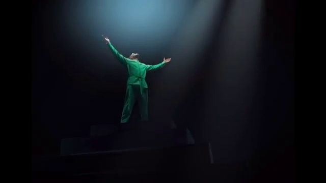 Chike - On The Moon | Photo 3